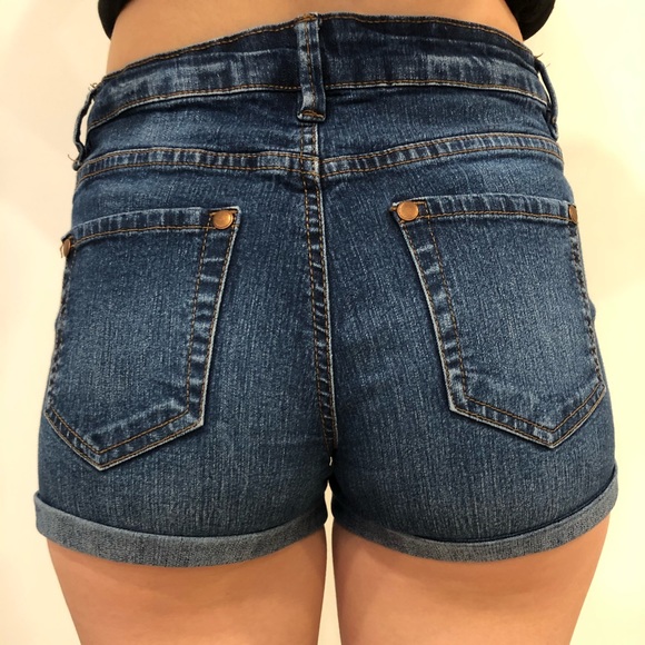 Low-Rise Jean Shorts - Picture 3 of 6